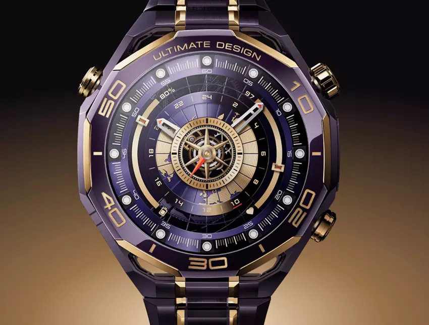 Huawei Watch Ultimate Design Royal Gold na tle opakowania