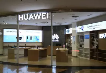 Po stacjach bazowych Huawei całkowicie zaprzestał ...