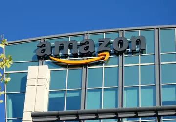 Amazon jest pierwszą firmą w historii, ...