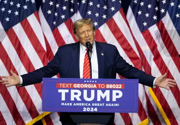 Trump obwinia Iran za atak hakerski ...