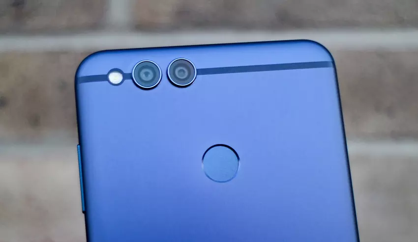 Stał się znany datę ogłoszeniu budżetowego smartfona dwukomorowego Honor 7C