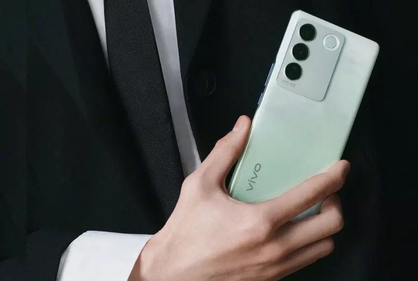 vivo S16 Pro - Dimensity 8200, wyświetlacz 120Hz, aparat 50MP z OIS i Android 13 od 475$.