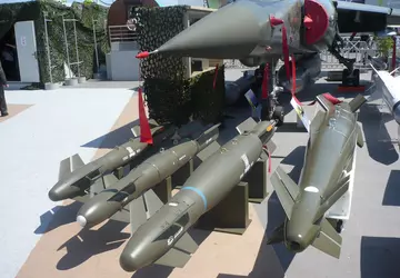 Francja przekaże Ukrainie precyzyjne bomby AASM ...