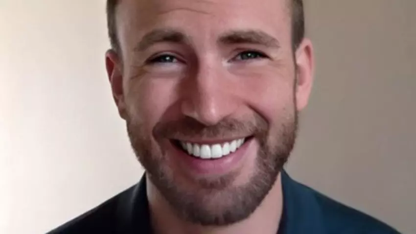 Kumpel z RIP: „Kapitan Ameryka” Chris Evans zmienił swojego starożytnego iPhone’a 6s dopiero po 7 latach