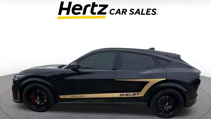 Ford Shelby Mach-E w sprzedaży od Hertz.