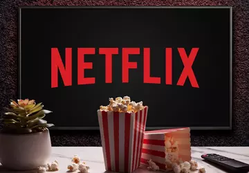 Netflix testuje nową funkcję AI: głosowe ...