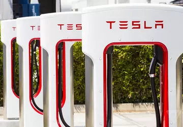 Tesla zezwoliła pojazdom elektrycznym wszystkich typów ...