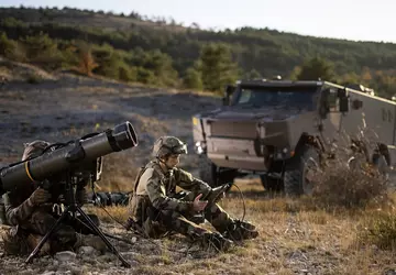 Francja potajemnie dostarczyła Ukrainie pociski samosterujące ...