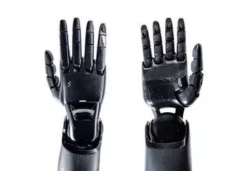 Humanoidalne roboty Figure 02 "przechodzą na ...