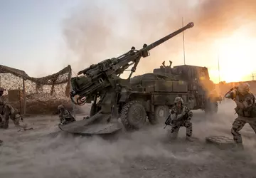 Dodatkowe promy samobieżne Caesar SAU, EFA ...