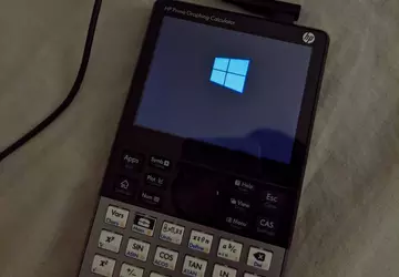 Windows 10 uruchomiony na ... kalkulatorze!