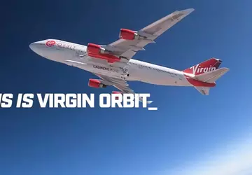 Boeing 747 Cosmic Girl wystrzeliwuje rakietę ...