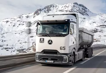 Mróz i Alpy: Daimler Truck testuje ...