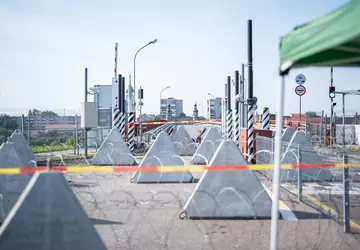 Litwa zainstaluje żelazne bariery przeciwczołgowe na ...