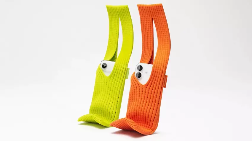 Śmiali się, ale kupowali: w jeden dzień Apple wyprzedało niezwykły dodatek iPhone Pocket