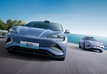 BYD wyprzedziła Teslę i stała się ...