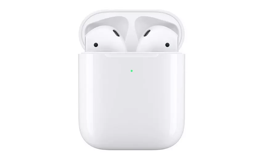 Nowe słuchawki firmy Apple AirPods z ładowaniem bezprzewodowym i słuchającą Siri  oszacowano na $ 200