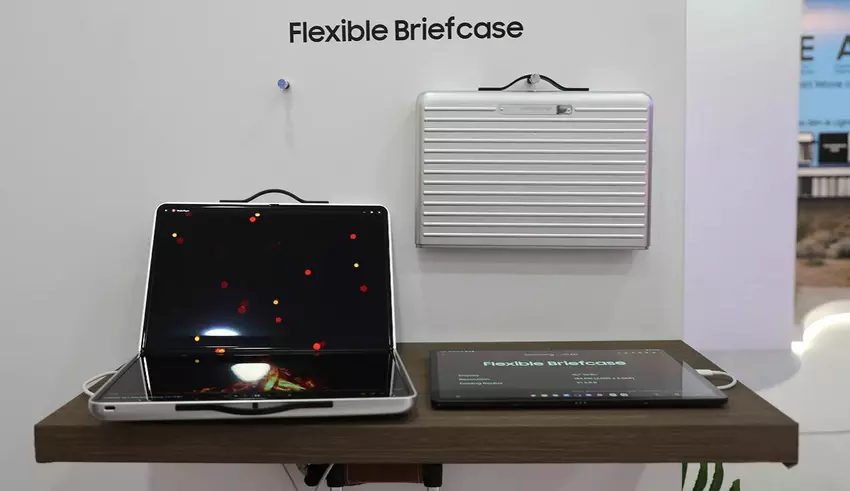 Samsung zaprezentował koncepcję niezwykłego składanego wyświetlacza OLED o wysokiej rozdzielczości i jasności do 5000 nitów