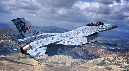 TAI i Aselsan podpisały dwa kontrakty o wartości 2 mld USD na modernizację tureckich myśliwców F-16 Block 30 Fighting Falcon do poziomu Block 70/72.