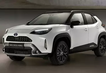 Toyota przeżywa hybrydowy boom - klienci ...