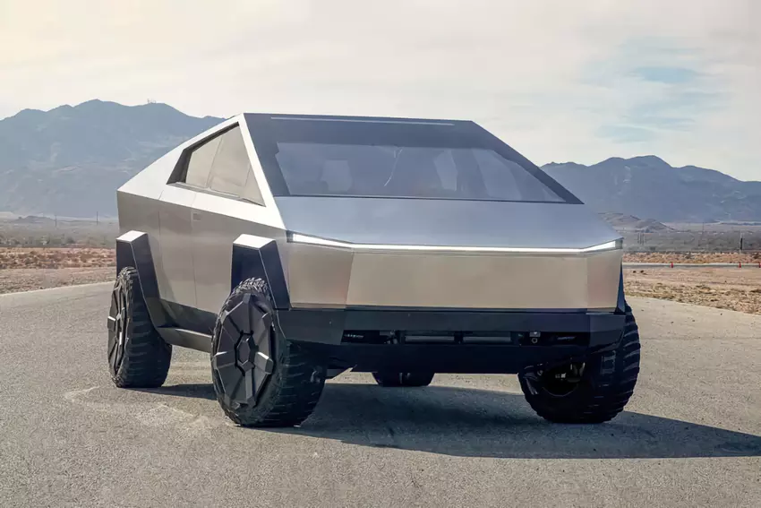 Elon Musk potwierdza, że Tesla Cybertruck będzie w stanie skręcać tylnymi kołami jak Hummer EV