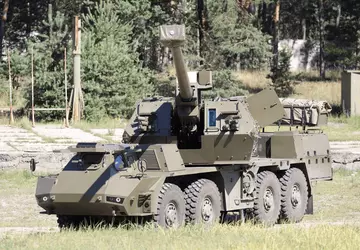 Samobieżny system artyleryjski Zuzana 2 eksploduje ...