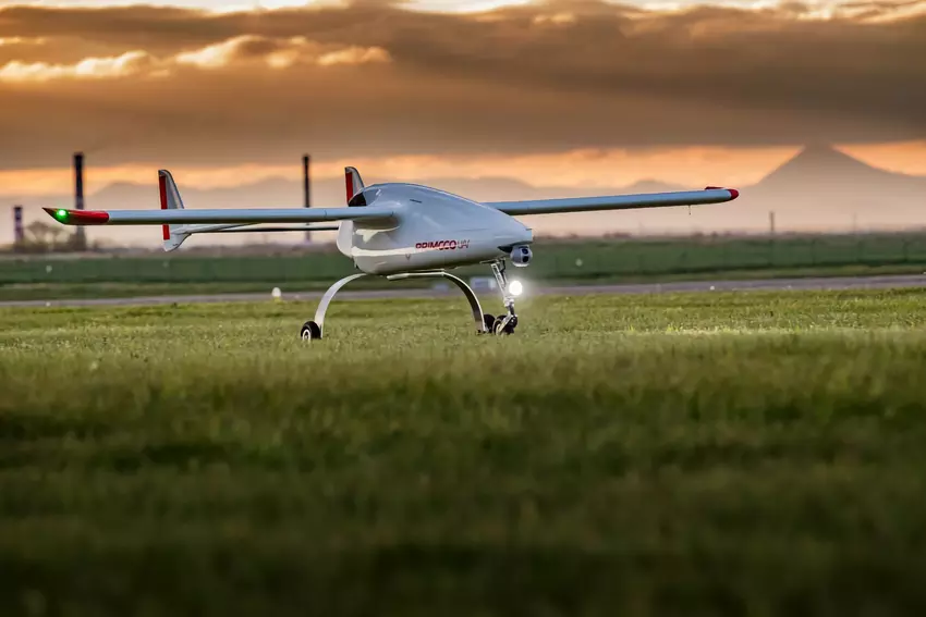 Niemcy przekazały Ukrainie bezzałogowe samoloty zwiadowcze Primoco ONE, które mogą latać na odległość do 200 kilometrów i pozostawać w powietrzu do 15 godzin.