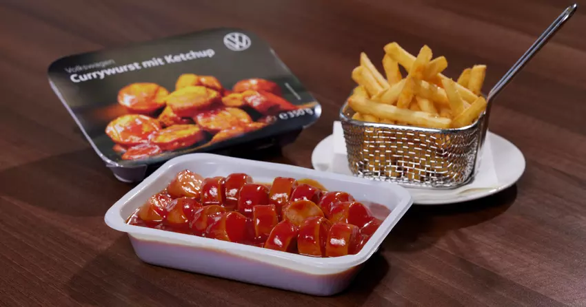 Legendarny Volkswagen Currywurst trafia na półki niemieckich supermarketów w nowej odsłonie
