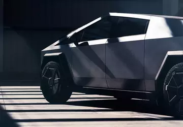 Tesla zmuszona do przechowywania niesprzedanych Cybertruck ...