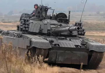 Oryx: Polska przekazuje Ukrainie 60 czołgów ...