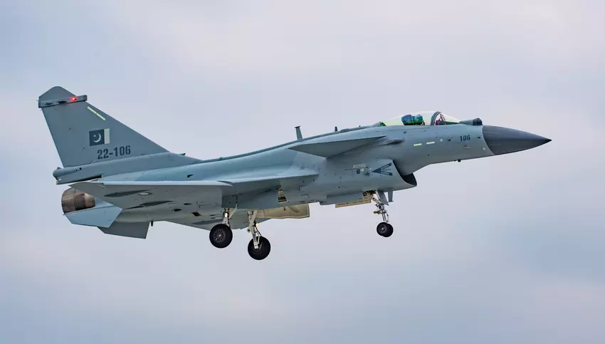 Pakistan otrzymuje drugą partię chińskich myśliwców J-10C generacji 4++