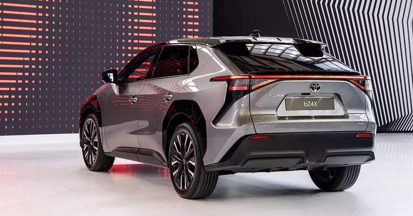 Toyota bZ4X (wersja europejska). Zdjęcie: Toyota