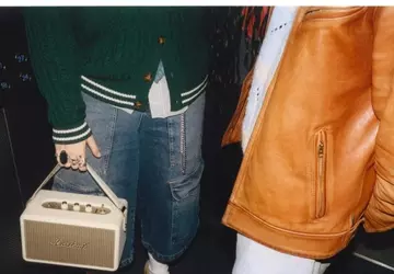 Przenośny głośnik Marshall Kilburn III działa ...