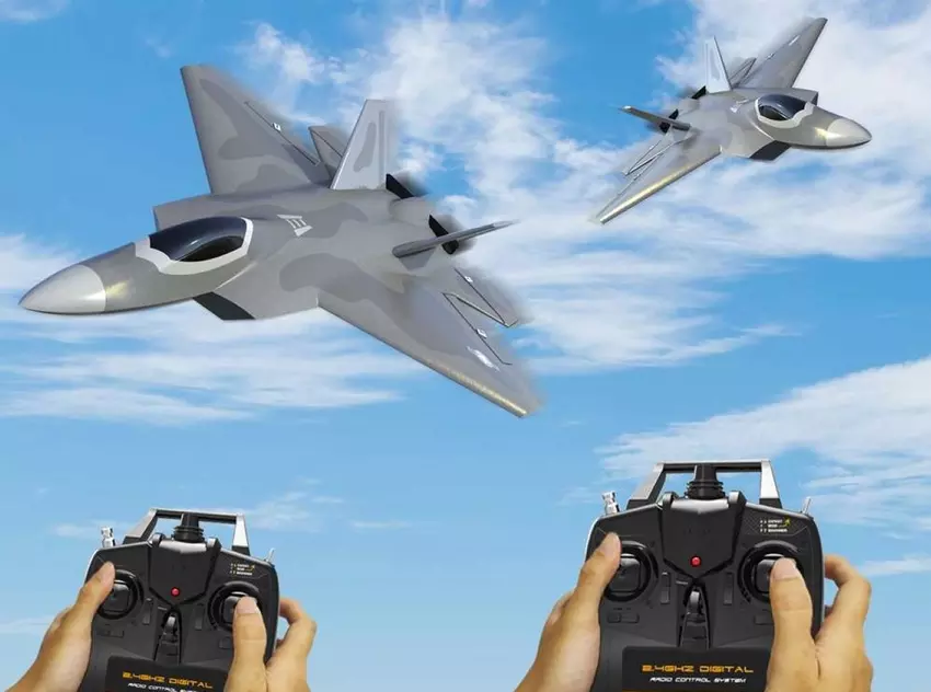 Eachine F22 Raptor: Radio Sterowany Model myśliwca w cenie $ 76 z funkcją aerotrikami