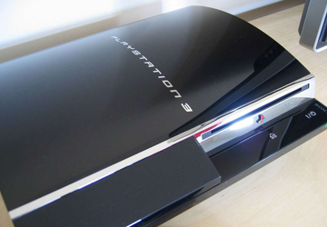 Sony wypuściło PlayStation 3 rok później ...