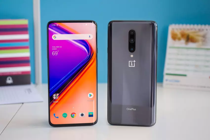 OnePlus 7T Pro pojawił się w sprawie wysokiej jakości renderingów prasowych przed kilka dni do ogłoszenia