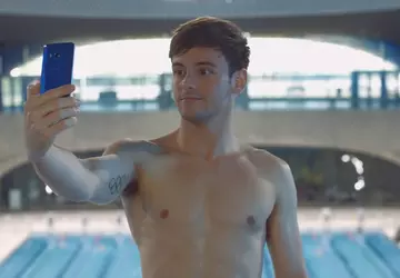 W Anglii zakazano reklamy HTC U11 ...