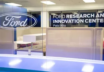 Powrót do biur: Ford kończy eksperyment ...