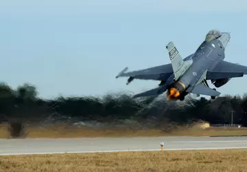 Tajlandia opóźnia zakup nowych myśliwców, które ...