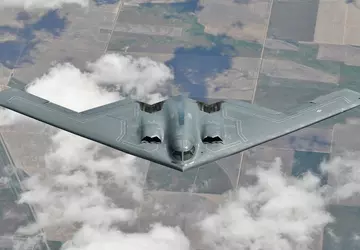 Bombowiec nuklearny B-2 Spirit świętował 34. ...