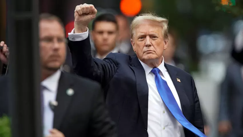 Trump uznany winnym oszustwa finansowego w związku z milczeniem gwiazdy porno Stormy Daniels