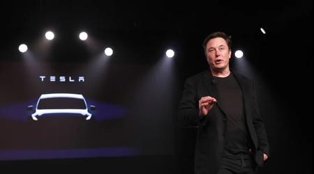 Tesla jednak wypuści samochód elektryczny za 25 000 dolarów
