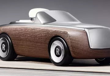 Nowy Rolls-Royce Cameo był tańszy niż ...