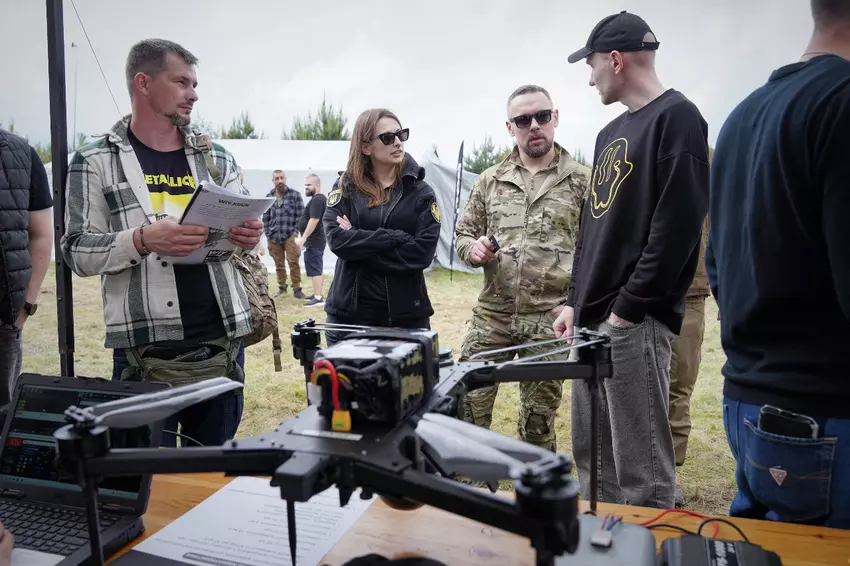 Ukraińscy projektanci i wojskowi