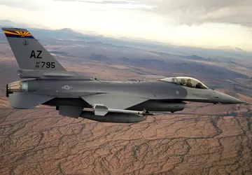 Pierwsza grupa ukraińskich pilotów ukończyła program ...