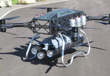 Brytyjska armia zaprezentowała drona Hydra 400, ...