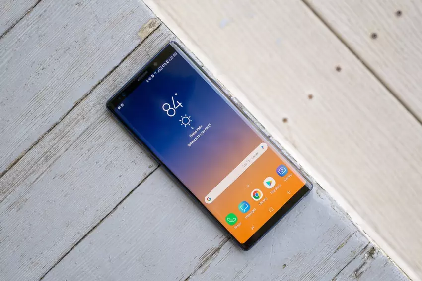 Plotka: Samsung Galaxy Note fablet 10 otrzyma obudowę bez przycisków