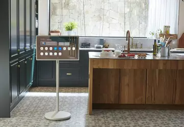 LG prezentuje telewizor, który nie potrzebuje ...