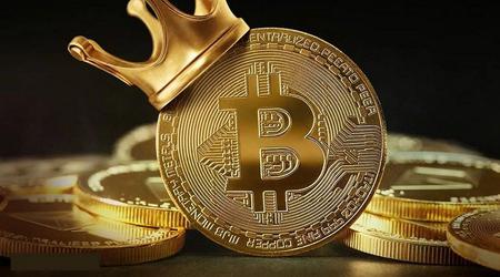 Bitcoin wzrasta do $43,800 - jedyny raz kryptowaluta była tak droga wiosną