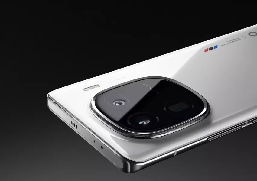 Potwierdzone: iQOO 12 Pro otrzyma wyświetlacz 2K E7 AMOLED o częstotliwości odświeżania 144 Hz, do 16 GB pamięci RAM, do 1 TB pamięci ROM, stopień ochrony IP68 i układ Snapdragon 8 Gen 3.